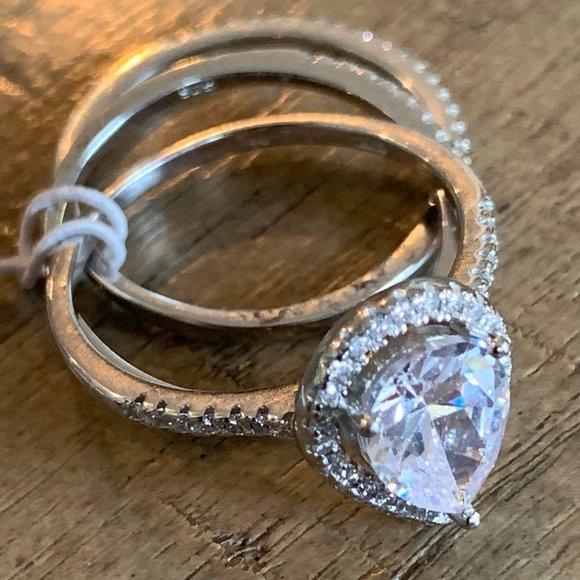 Bleu Sage Sterling Silver Tear Drop Crystal 3 Ring Set - Picture 2 of 14